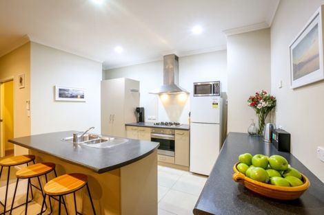 Photo of property in 250b Courtenay Street, Strandon, New Plymouth, 4312