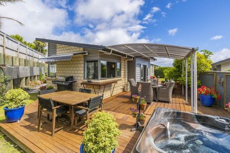 Photo of property in 3 Caterer Lane, Paraparaumu, 5032