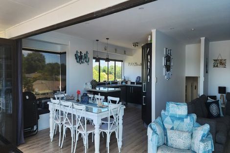 Photo of property in 5 Marina Way, Athenree, Katikati, 3177