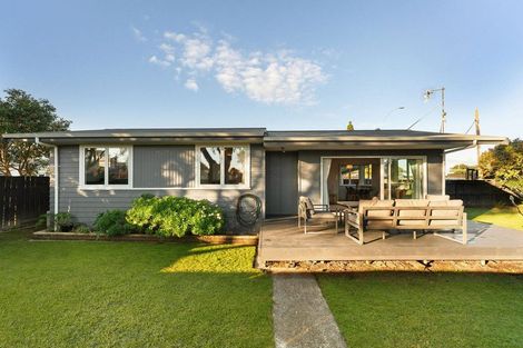 Photo of property in 35 Millers Road, Brookfield, Tauranga, 3110