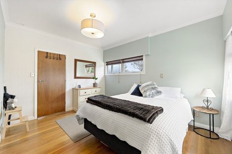 Photo of property in 6 Clifford Road, Johnsonville, Wellington, 6037