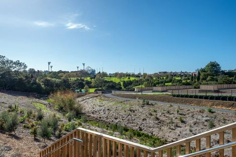 Photo of property in 3/7 Parapara Place, Albany, Auckland, 0632