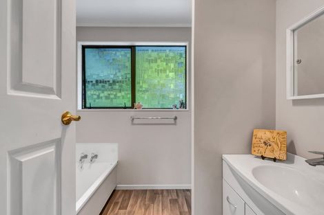 Photo of property in 29b Thames Street, Welbourn, New Plymouth, 4310