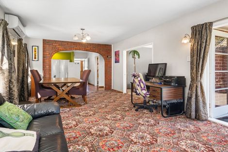 Photo of property in 2/151 Yaldhurst Road, Sockburn, Christchurch, 8042