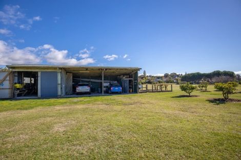 Photo of property in 32 Broadsea Avenue, Ruby Bay, Mapua, 7005