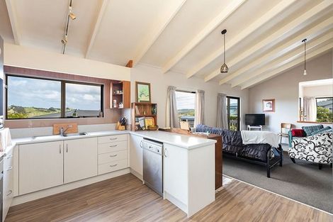 Photo of property in 3 Brigitte View, Snells Beach, 0920