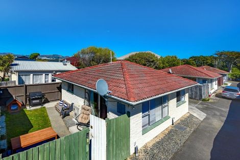 Photo of property in 4/161 Marine Parade, New Brighton, Christchurch, 8083