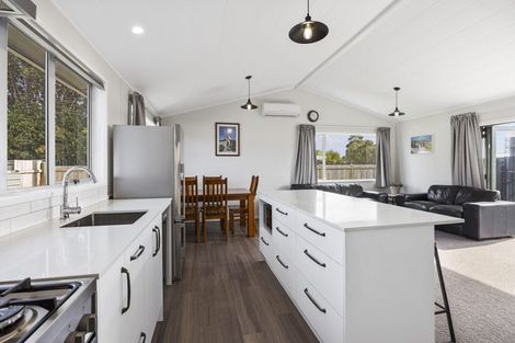 Photo of property in 39 Fairfield Road, Hawera, 4610