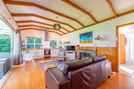 Photo of property in 83 Cosy Dell Road, Herbert, 9495