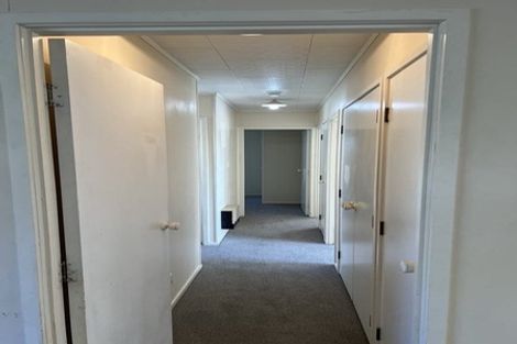 Photo of property in 7 Meadowood Drive, Unsworth Heights, Auckland, 0632