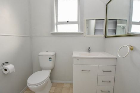 Photo of property in 25 Diamond Street, Carterton, 5713