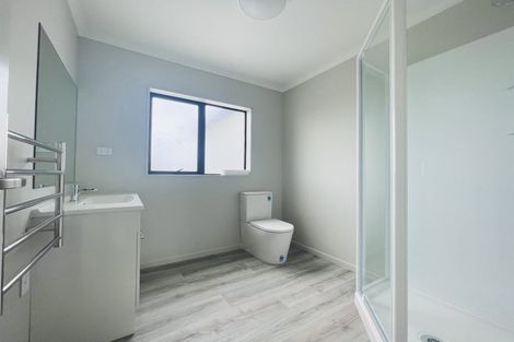 Photo of property in 6a Melleray Place, Randwick Park, Auckland, 2105