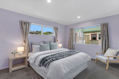 Photo of property in 13 Pohutukawa Grove, Titahi Bay, Porirua, 5022