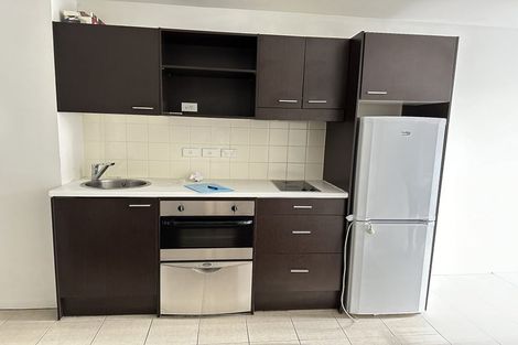 Photo of property in 23a Lyttelton Avenue, Forrest Hill, Auckland, 0620