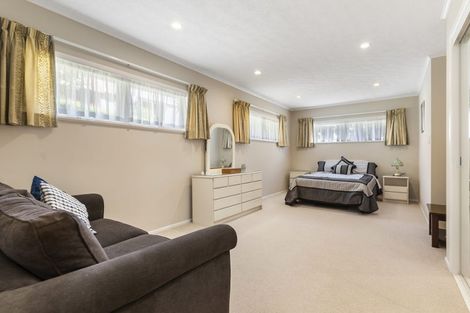 Photo of property in 14 Weldene Avenue, Glenfield, Auckland, 0629