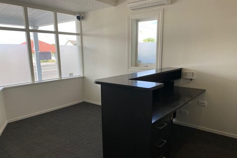 Photo of property in 146 Hinemoa Street, Birkenhead, Auckland, 0626