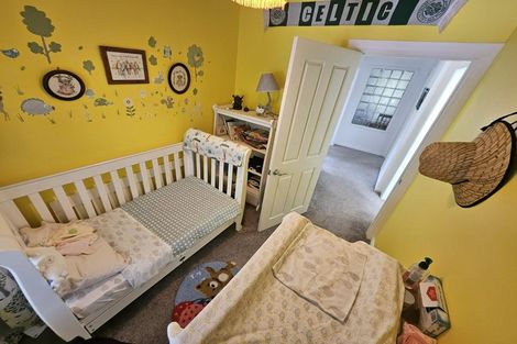 Photo of property in 2 Herewini Street, Titahi Bay, Porirua, 5022