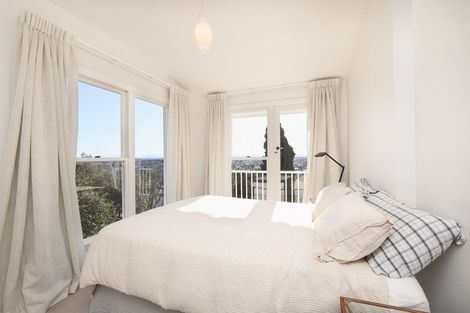 Photo of property in 21 Heaton Rhodes Place, Cashmere, Christchurch, 8022