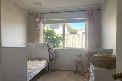 Photo of property in 33 Blue Heron Rise, Stanmore Bay, Whangaparaoa, 0932