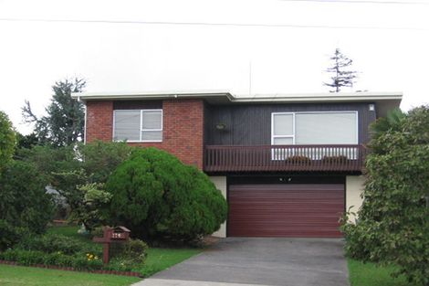 Photo of property in 176 Royal Road, Massey, Auckland, 0614