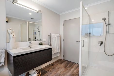 Photo of property in 8 Ash Close, Levin, 5510