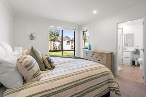 Photo of property in 9 Carrington Drive, Papamoa Beach, Papamoa, 3118