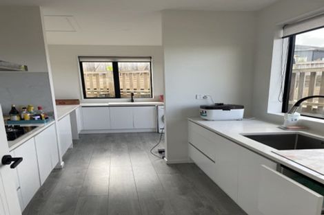 Photo of property in 18 Takurua Terrace, Orewa, 0931