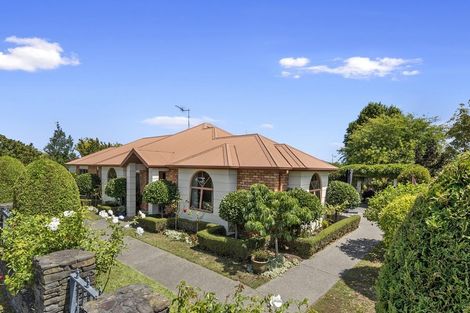 Photo of property in 2 Callum Brae Drive, Rototuna, Hamilton, 3210