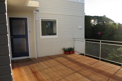 Photo of property in 69 Moana Road, Kelburn, Wellington, 6012