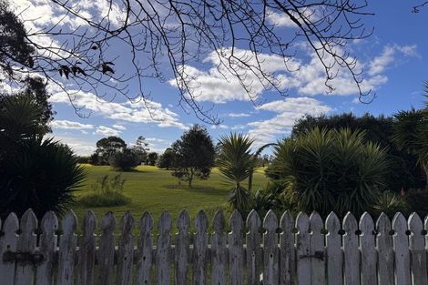 Photo of property in 2/141 Carnoustie Drive, Wattle Downs, Auckland, 2103