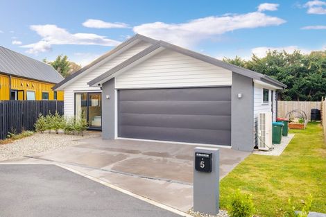 Photo of property in 5 Bathans Lane, Lake Hayes, Queenstown, 9304