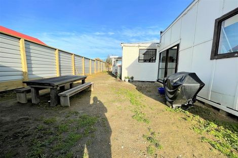 Photo of property in 33 Main Road, Owaka, 9535