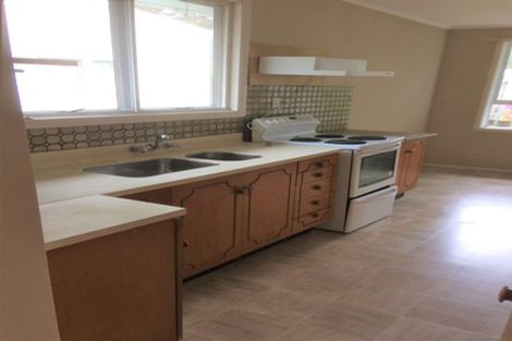 Photo of property in 1/38 Woodside Avenue, Northcote, Auckland, 0627