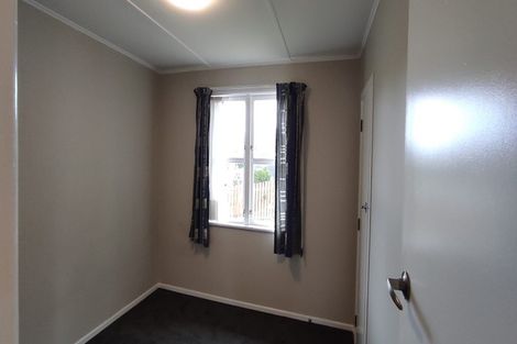 Photo of property in 19 Kayes Road, Pukekohe, 2120