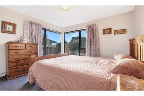 Photo of property in 11 Quebec Place, Wainoni, Christchurch, 8061