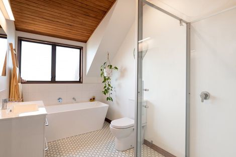 Photo of property in 32 Clivedene Street, Matua, Tauranga, 3110