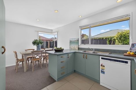 Photo of property in 5 Nina Lane, Somerfield, Christchurch, 8024