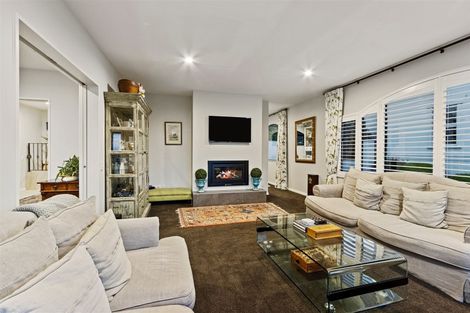 Photo of property in 39 Overdale Drive, Cashmere, Christchurch, 8022