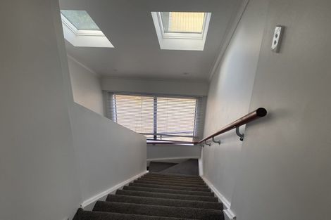 Photo of property in 54 Redoubt Road, Clover Park, Auckland, 2105