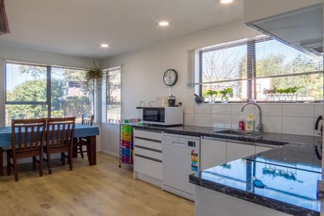 Photo of property in 64 Fishermans Drive, Coastlands, Whakatane, 3120