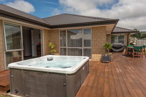 Photo of property in 7 Eric Batchelor Place, Waimate, 7924