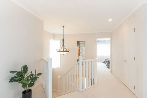 Photo of property in 18 Santa Ana Drive, Dannemora, Auckland, 2016