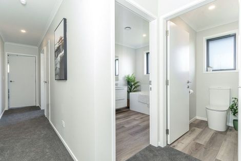 Photo of property in 37 Rhodes Street, Carterton, 5713