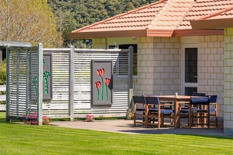 Photo of property in 85 Emerald Hill Drive, Birchville, Upper Hutt, 5018