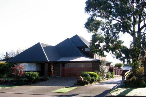 Photo of property in 28 Kentucky Way, Awapuni, Palmerston North, 4412