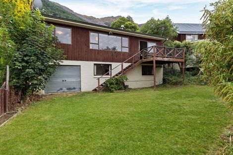 Photo of property in 16b Arawata Terrace, Fernhill, Queenstown, 9300