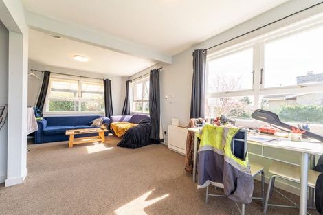 Photo of property in 2 North Street, Winchester, 7985