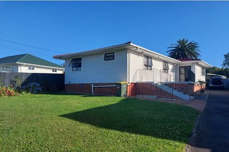 Photo of property in 5 Keats Place, Blockhouse Bay, Auckland, 0600