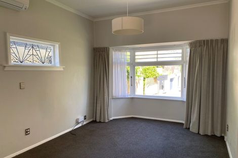 Photo of property in 7 Scarborough Terrace, Mount Victoria, Wellington, 6011