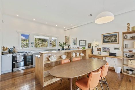 Photo of property in 5 Harris Street, Waitara, 4320